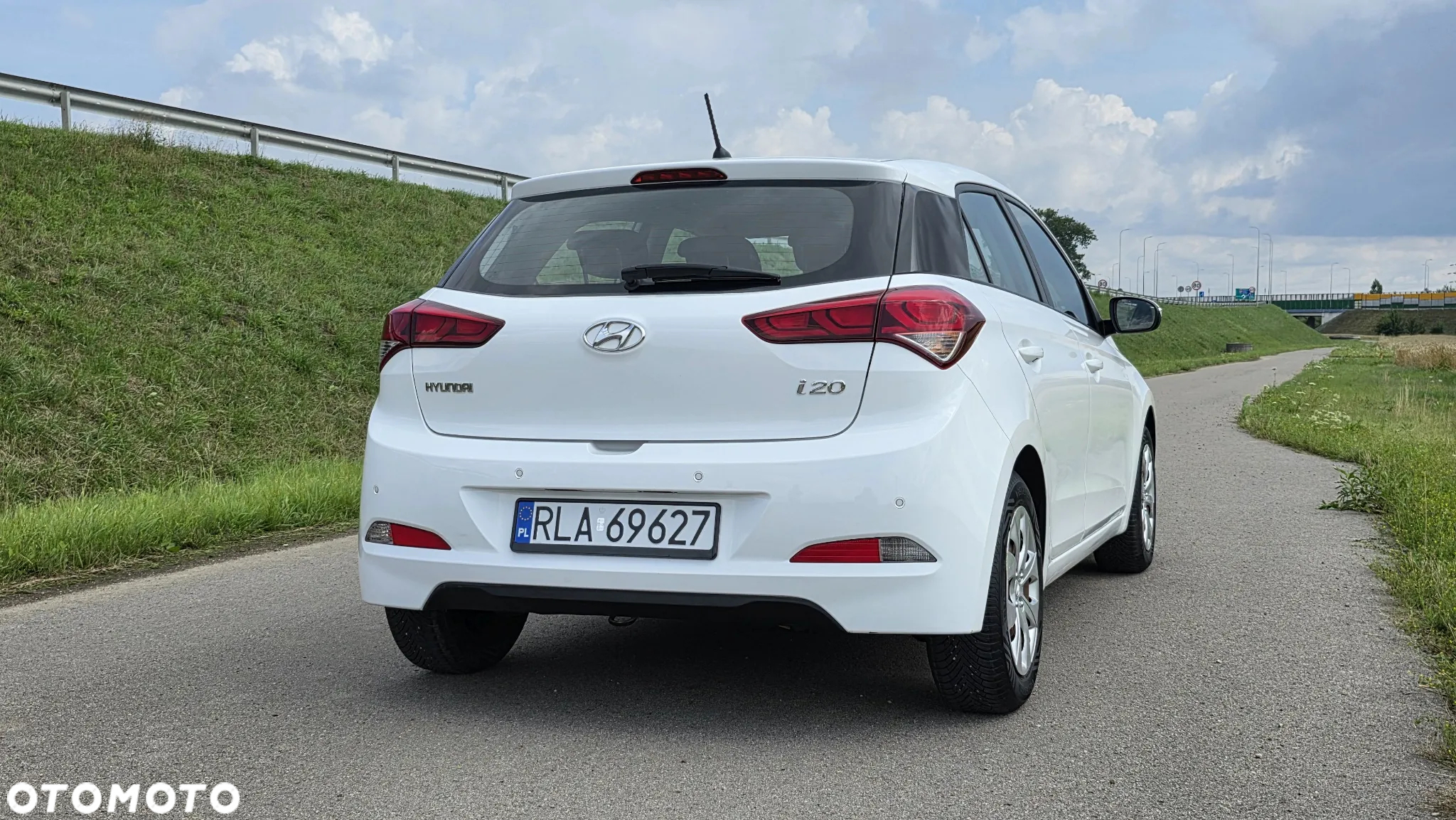 Hyundai i20 1.2 Trend - 9