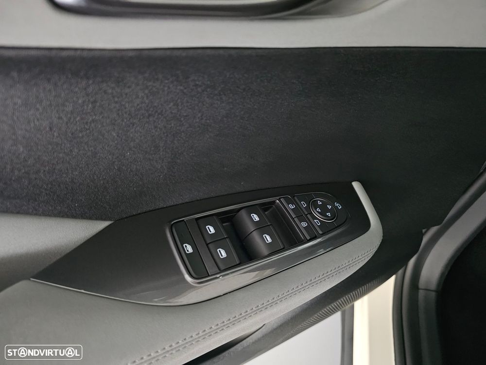 BYD Dolphin Surf 43.2 kWh Comfort - 11