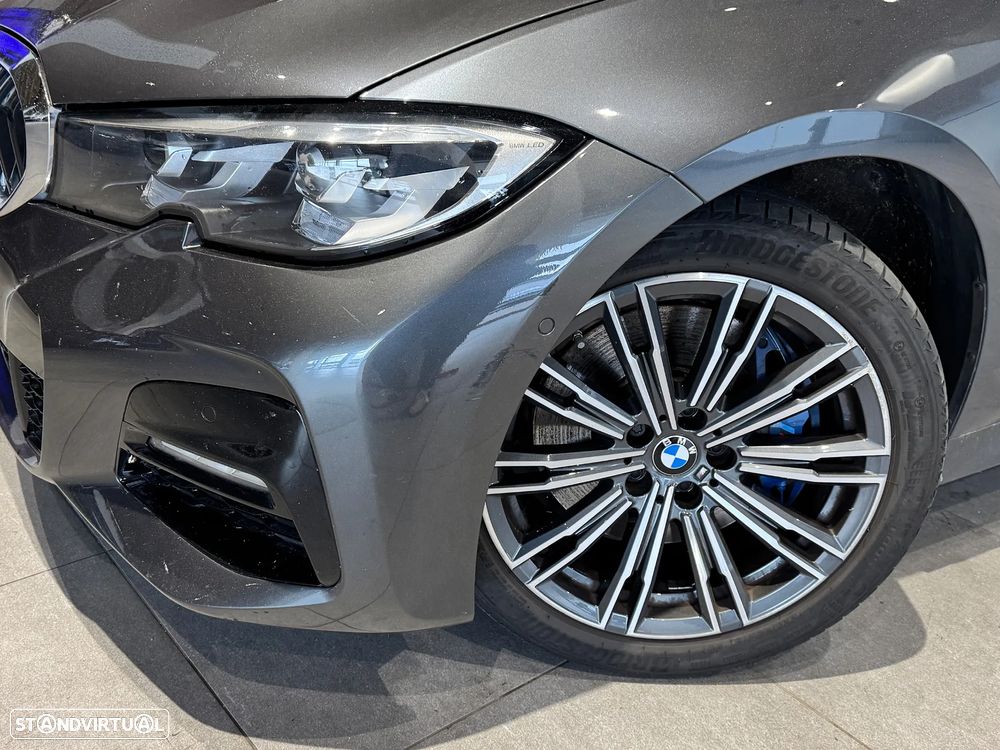 BMW 330 e Touring Pack M Auto - 6