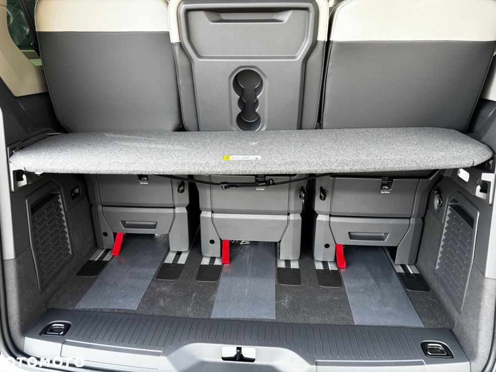 Volkswagen Multivan - 18