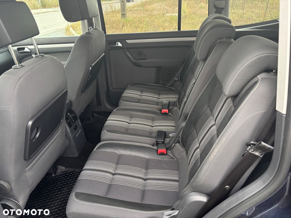 Volkswagen Touran 1.6 TDI DPF BlueMotion Technology MATCH - 10