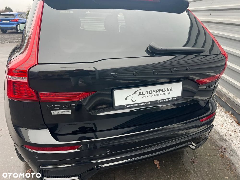 Volvo XC 60 B5 B AWD Ultra Black Edition - 3