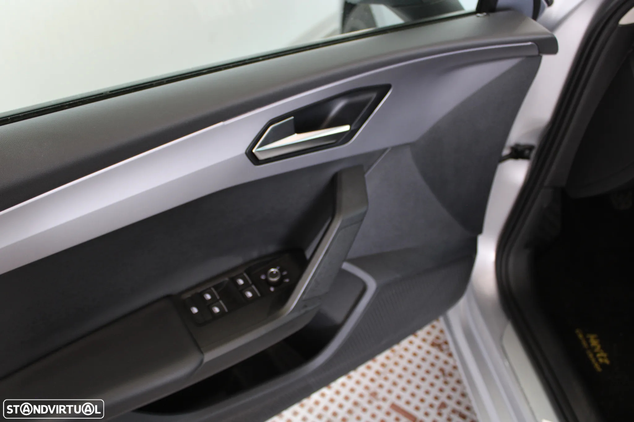 SEAT Leon 1.0 TSI FR - 6