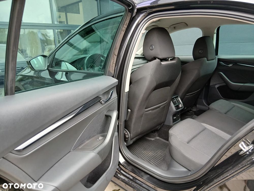 Skoda Octavia - 14