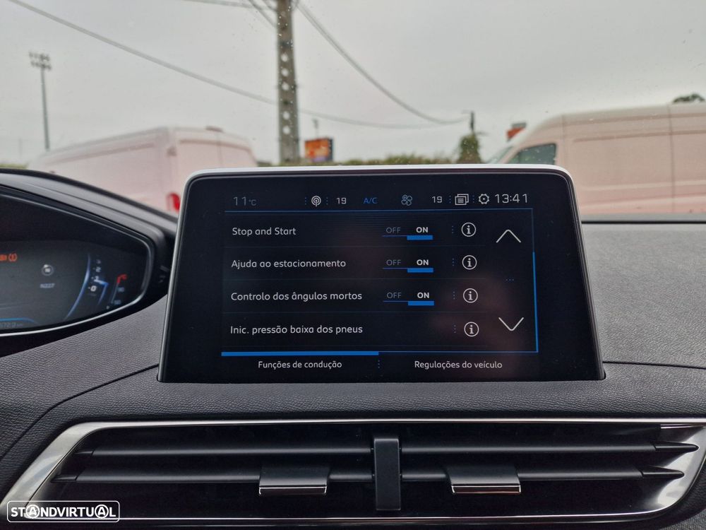 Peugeot 3008 1.2 PureTech Allure Pack EAT8 - 36