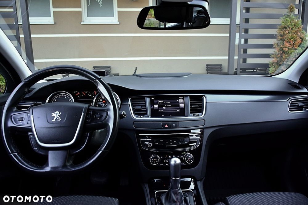 Peugeot 508 1.6 e-THP Active S&S - 23