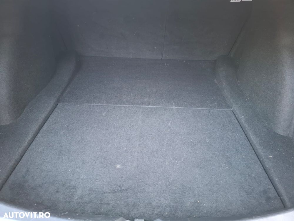 Tesla Model 3 Standard Reichweite Plus Hinterradantrieb - 19