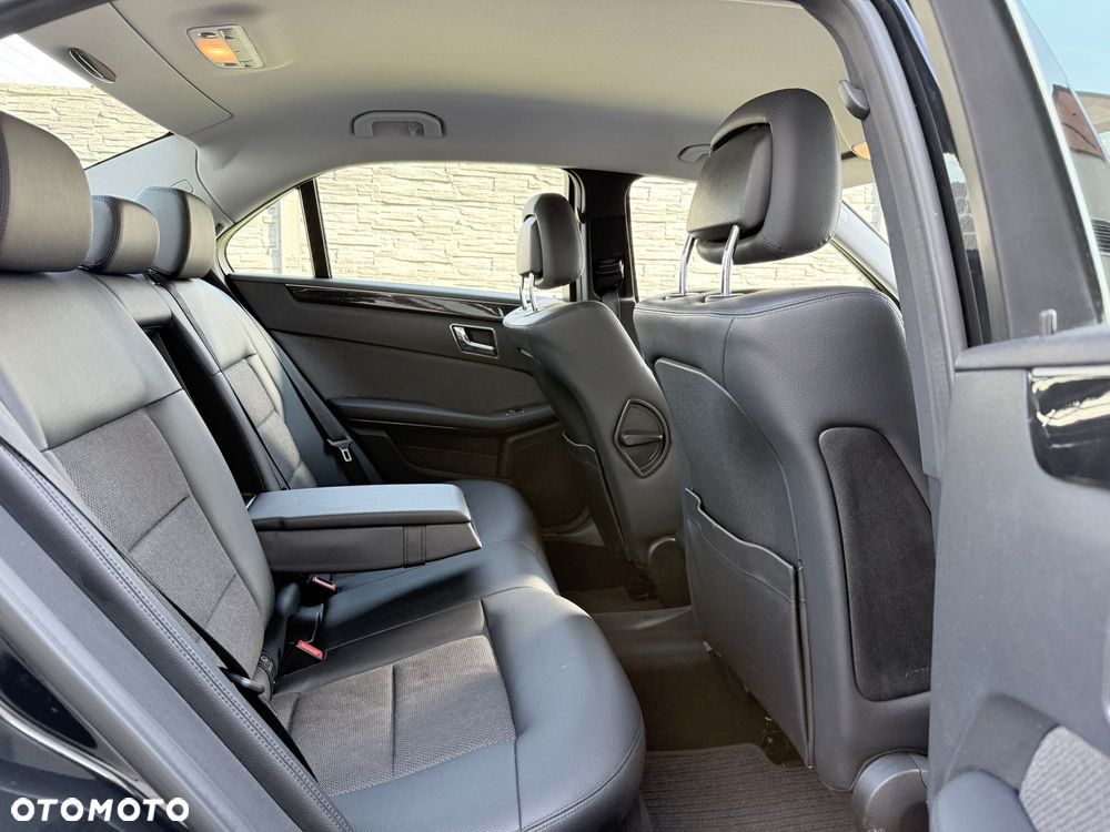 Mercedes-Benz Klasa E 220 CDI BlueEff Avantgarde - 20