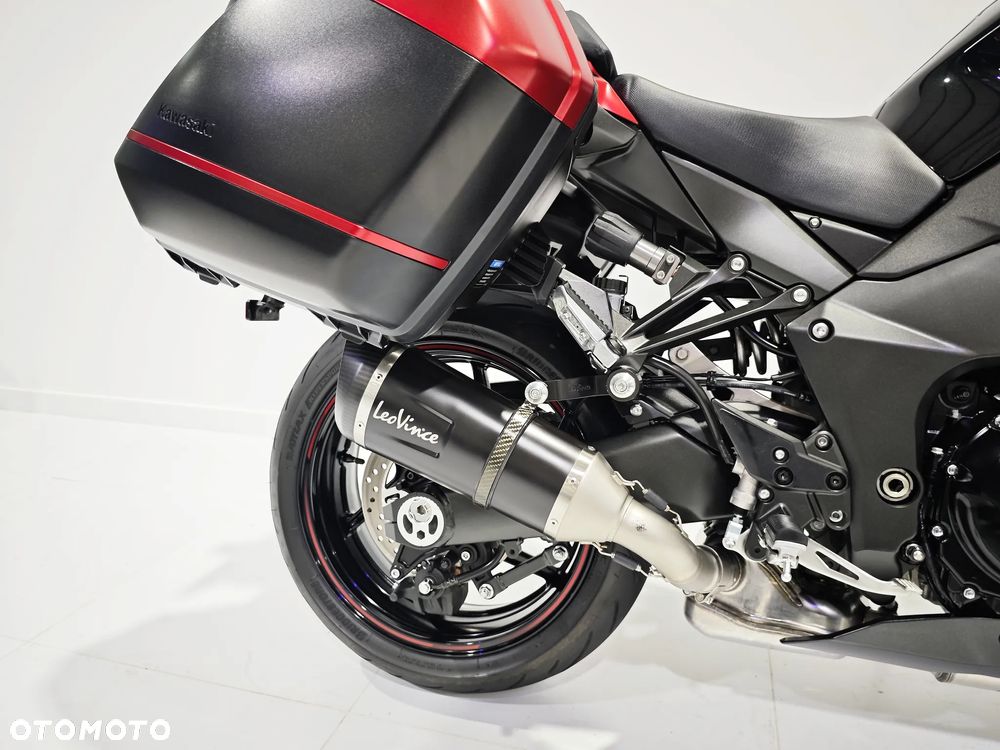 Kawasaki Ninja 1000 SX - 18