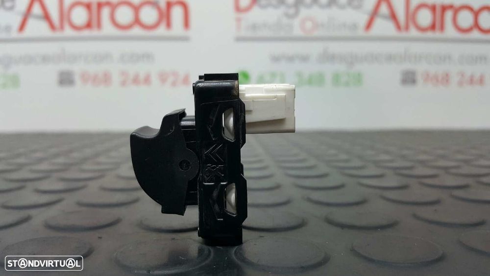 COMANDO DO ELEVADOR TRASEIRO ESQUERDO PEUGEOT 2008 (--.2013->) GT LINE - 3