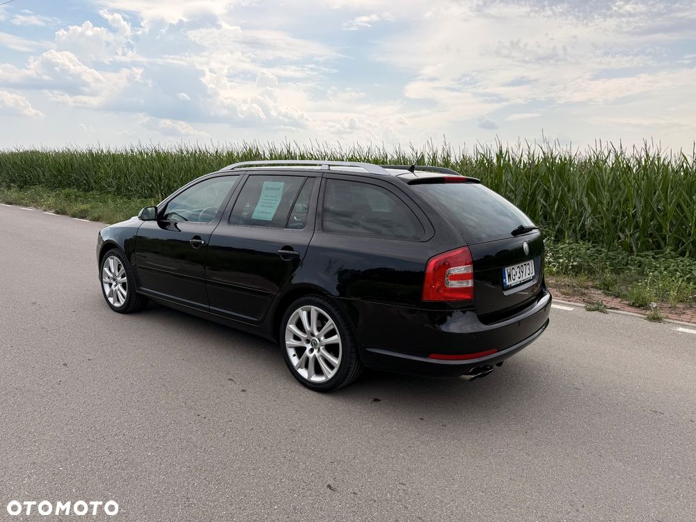 Skoda Octavia 2.0 TDI DPF RS DSG - 5