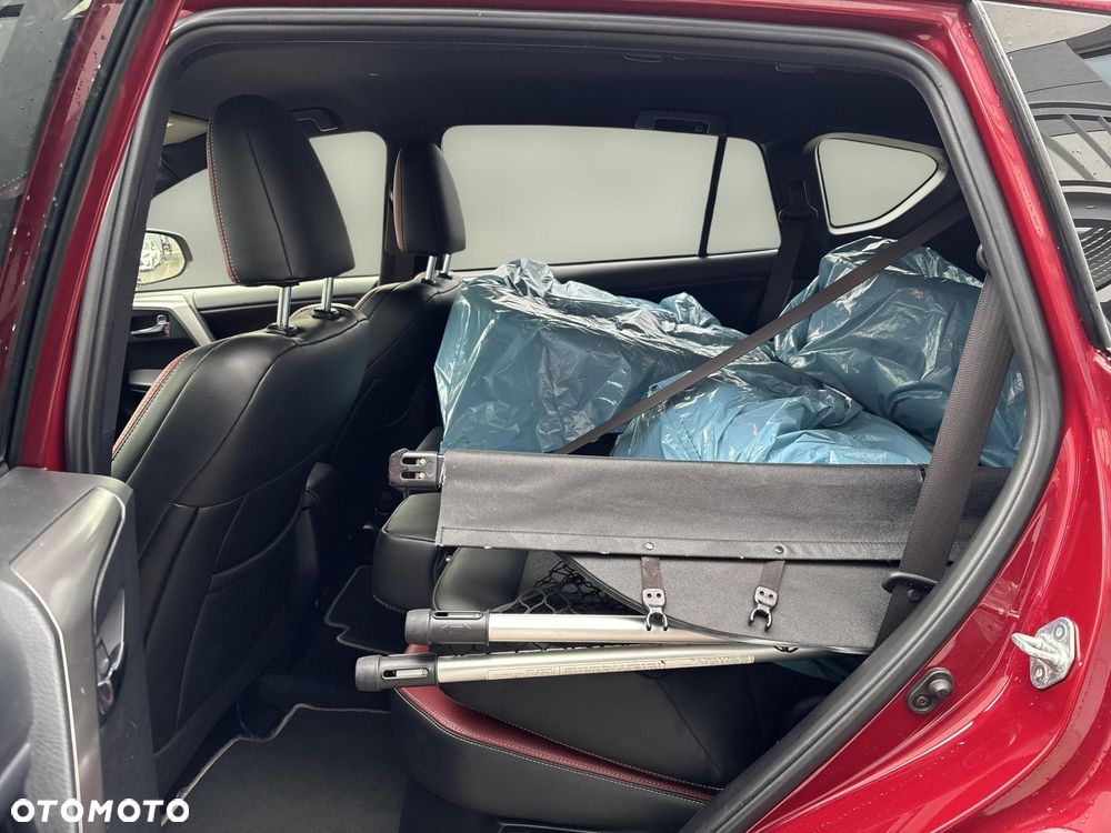 Toyota RAV4 Hybrid Premium 4x4 - 17