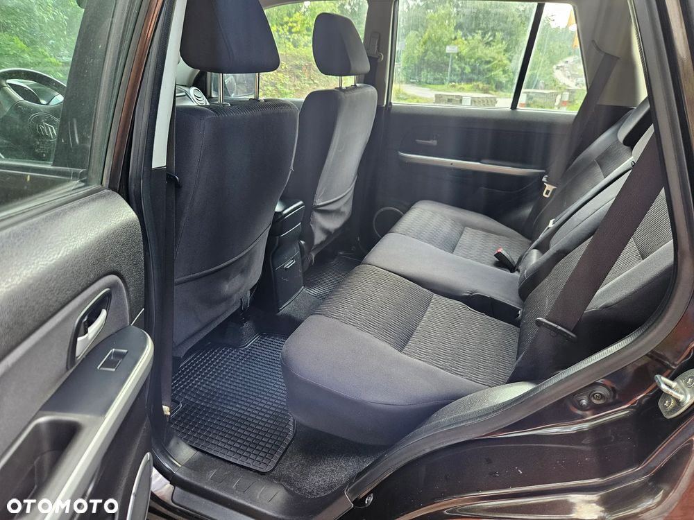 Suzuki Grand Vitara 1.9 DDiS - 7