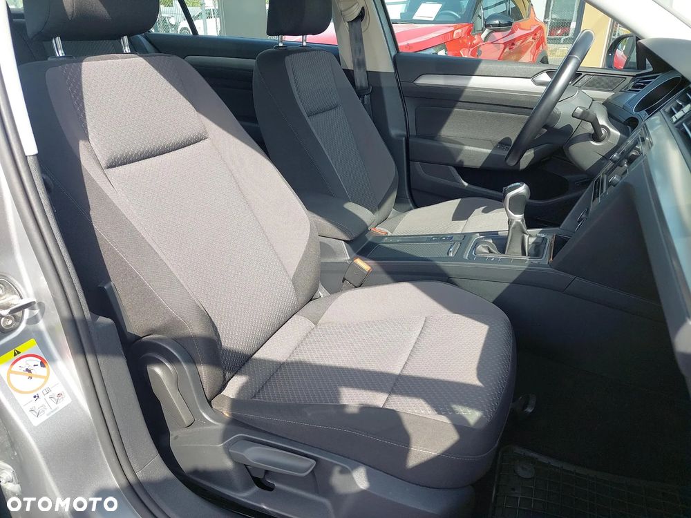 Volkswagen Passat 1.5 TSI EVO Trendline - 23