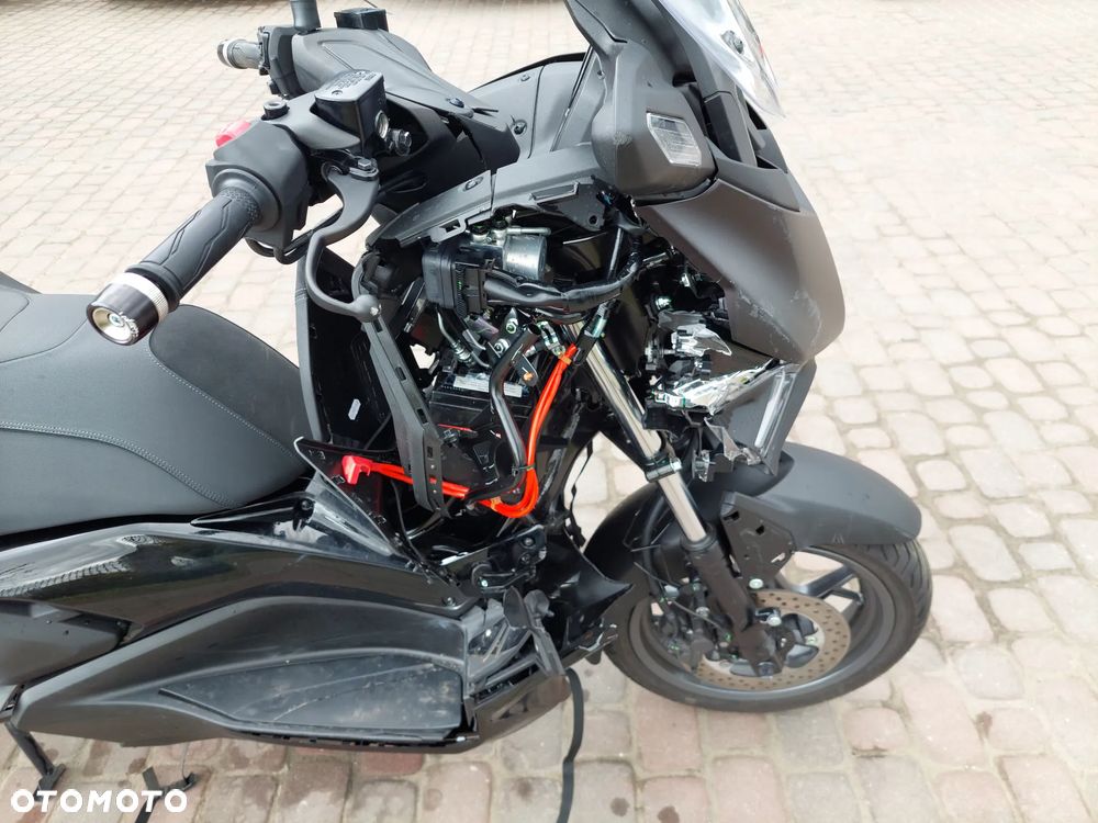 Yamaha X-max - 9