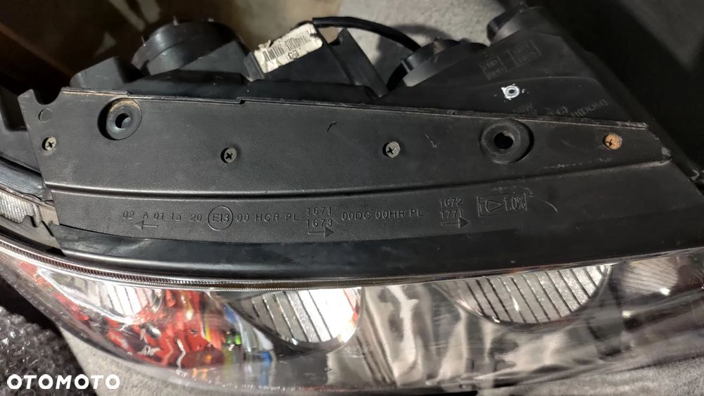 Reflektor Grandeur / Azera 05-11 (EU, zwykły H7) - 6