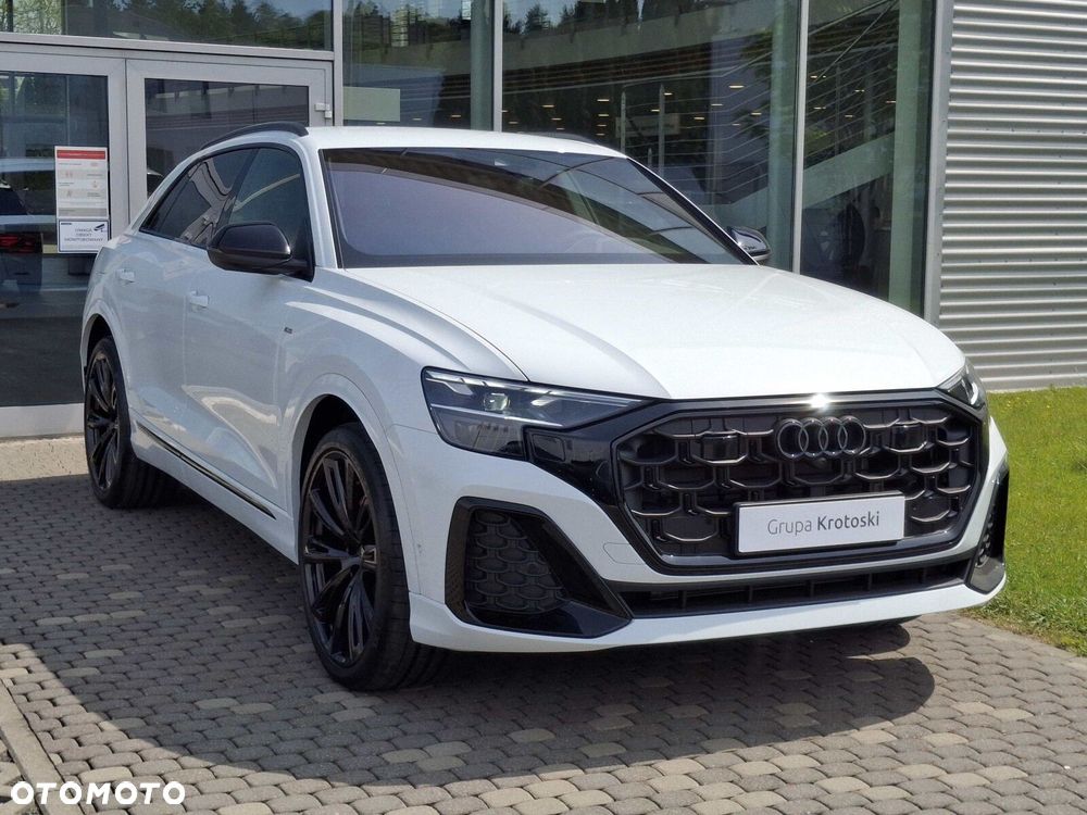 Audi Q8 - 8