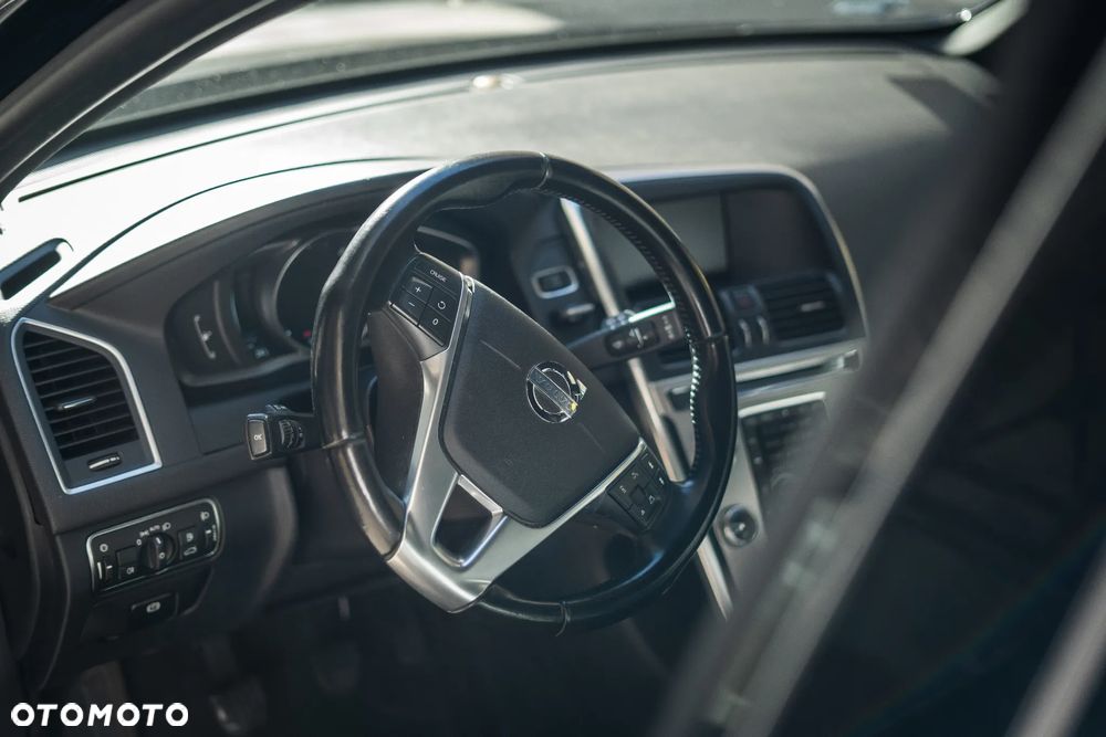 Volvo XC 60 D3 Ocean Race - 12