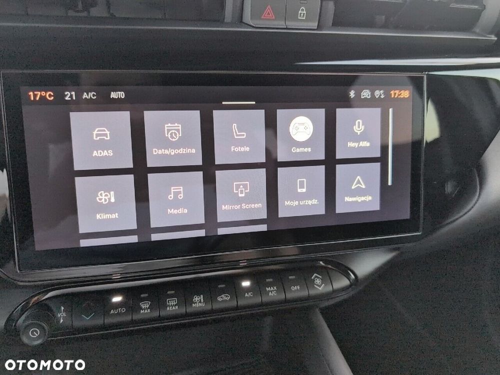 Alfa Romeo Junior 1.2 mHEV Ibrida Speciale eDCT - 22