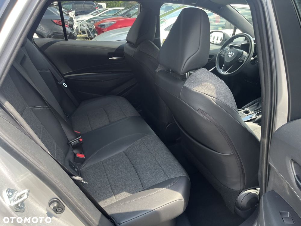 Toyota Corolla 2.0 Hybrid Comfort - 21