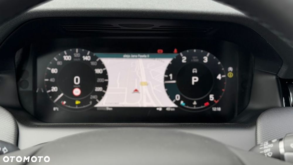 Land Rover Discovery Sport - 9