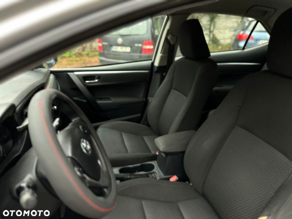 Toyota Corolla 1.6 Active EU6 - 11