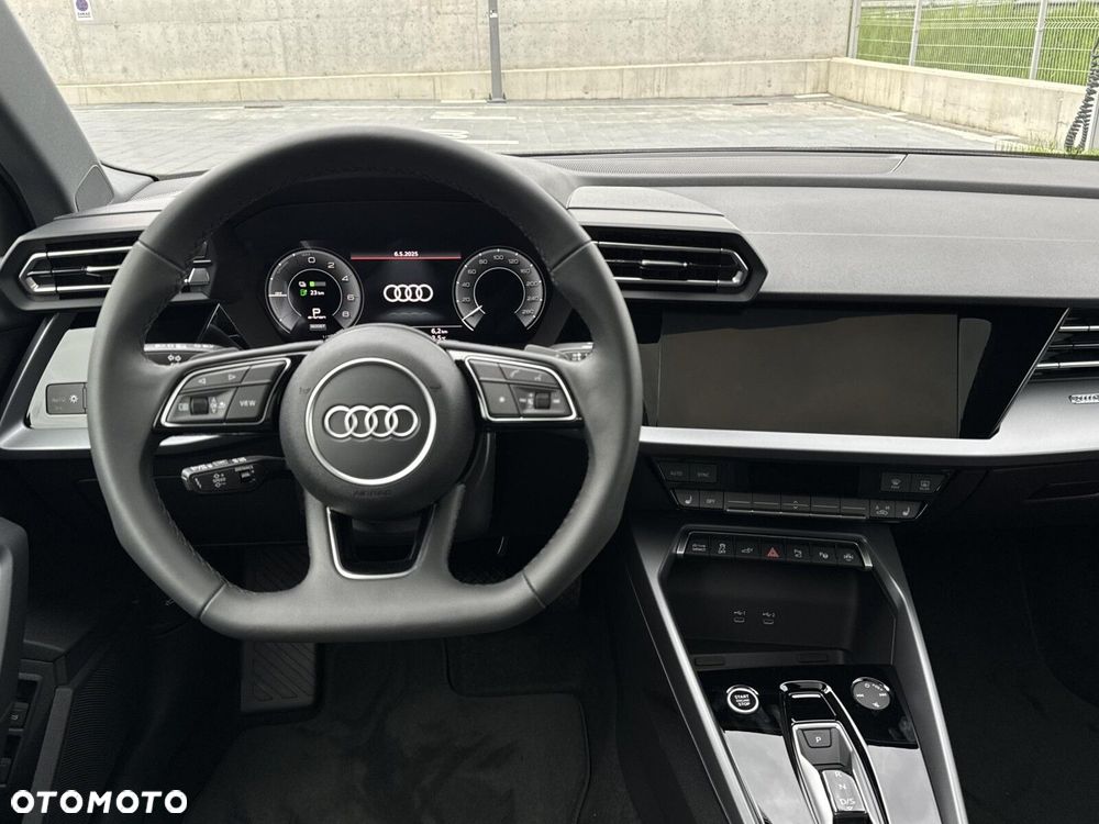 Audi A3 Sportback - 13