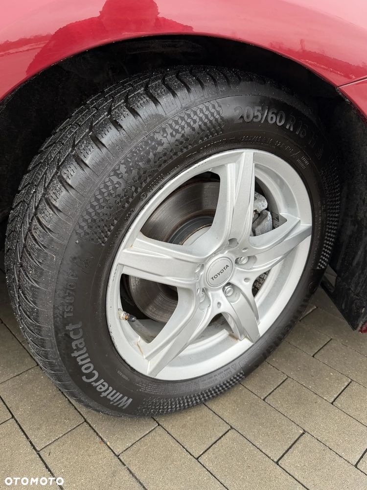Toyota Auris Hybrid 135 Premium - 11