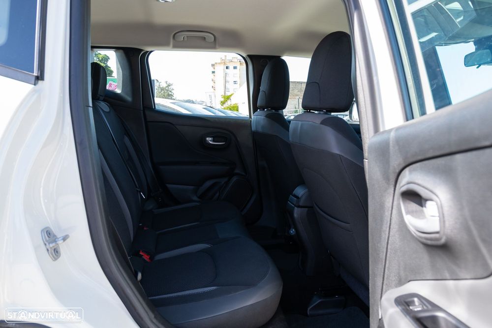 Jeep Renegade 1.5 TG e-Hybrid Longitude DCT - 15