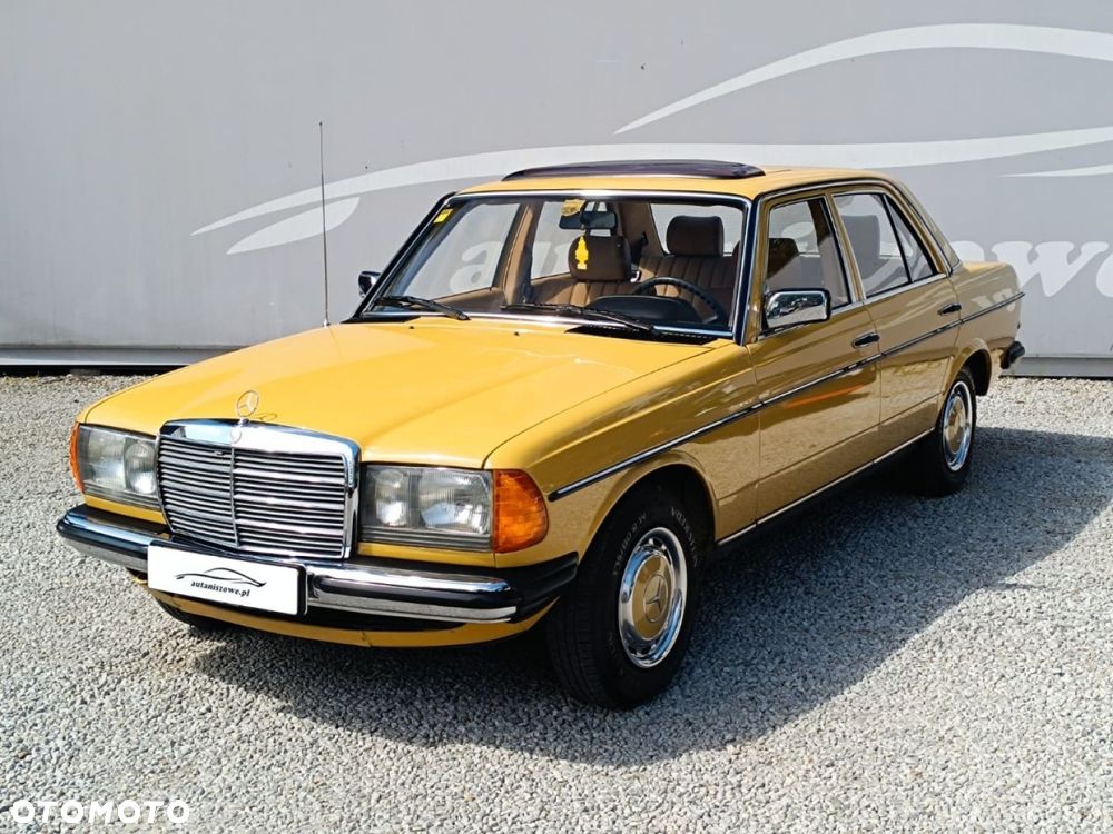 Mercedes-Benz W123 - 1