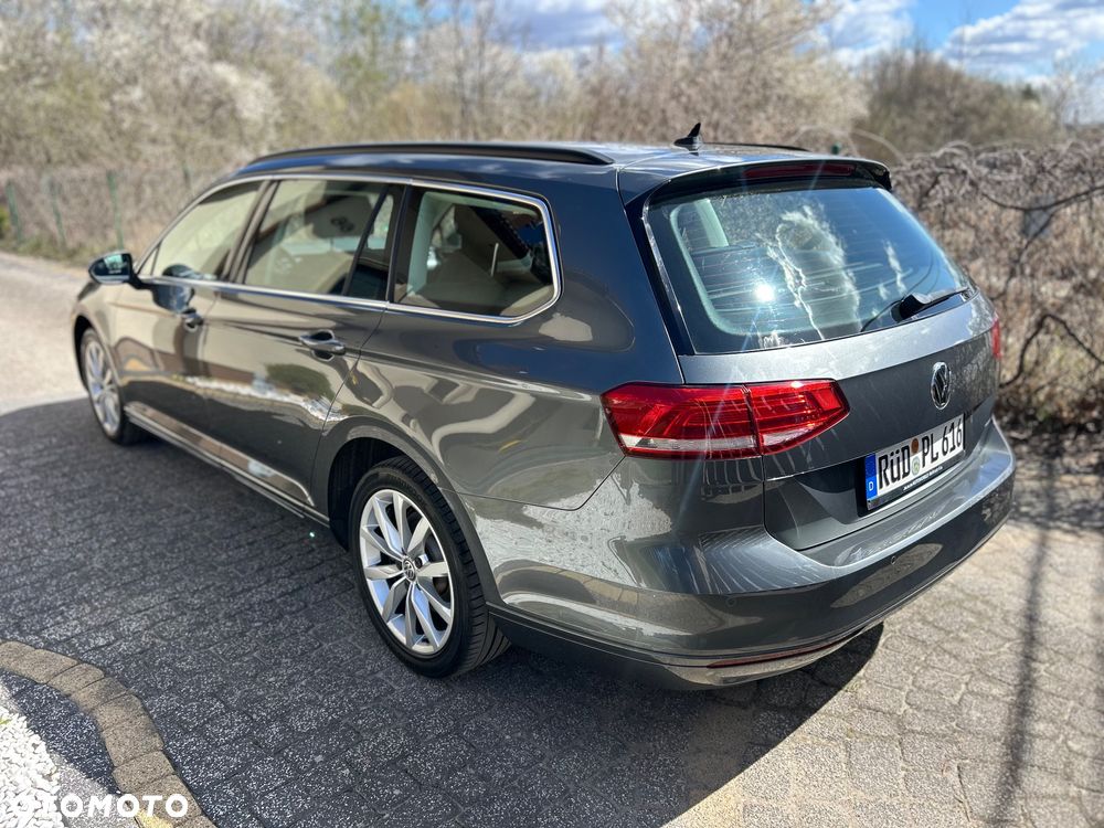 Volkswagen Passat Variant 2.0 TDI SCR DSG Comfortline - 5