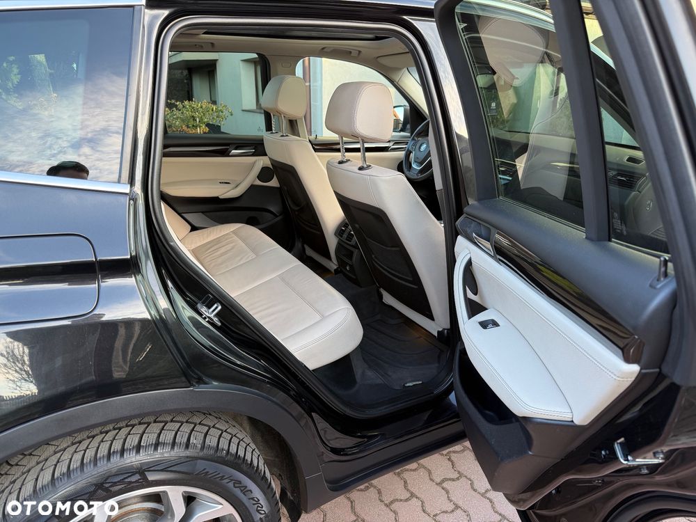 BMW X3 xDrive20d xLine - 11