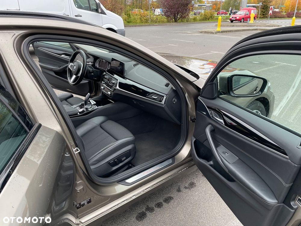 BMW Seria 5 530d Sport Line sport - 25