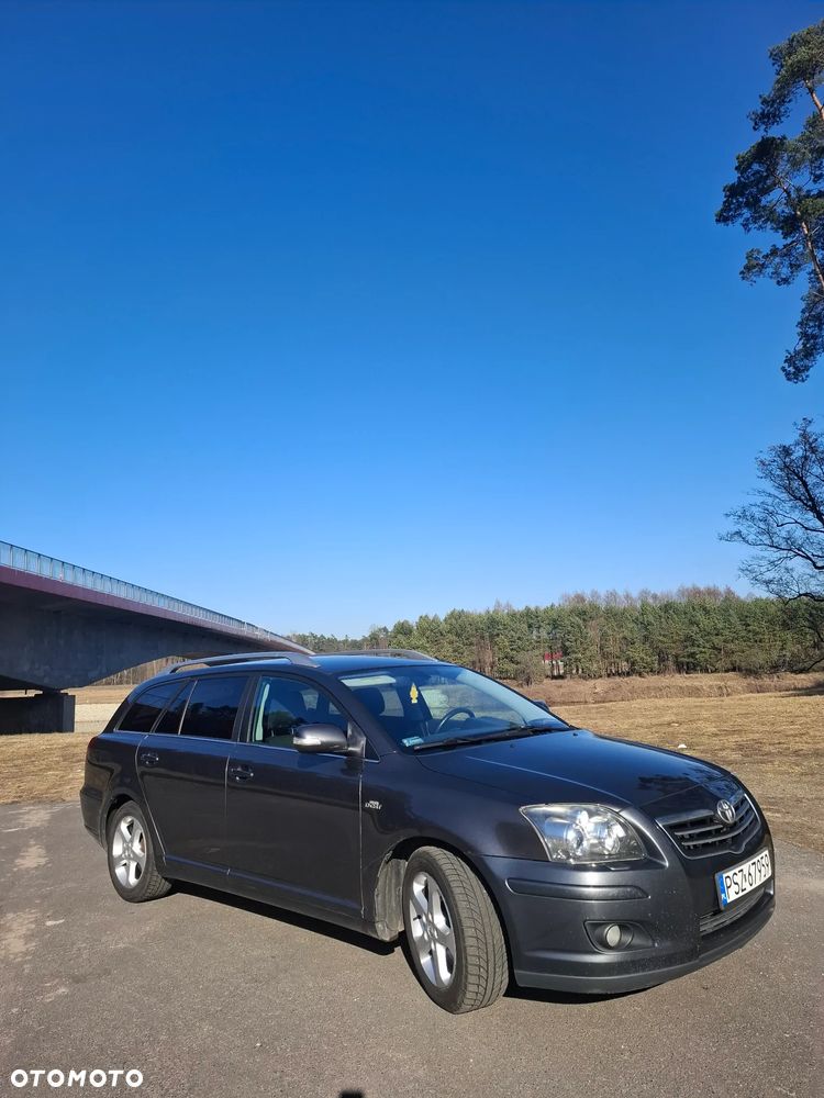 Toyota Avensis 2.2 D-4D Prestige - 2