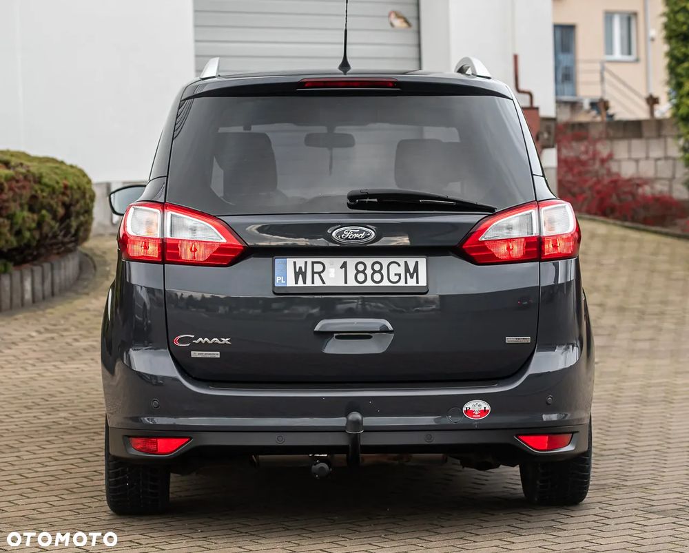 Ford Grand C-MAX - 11