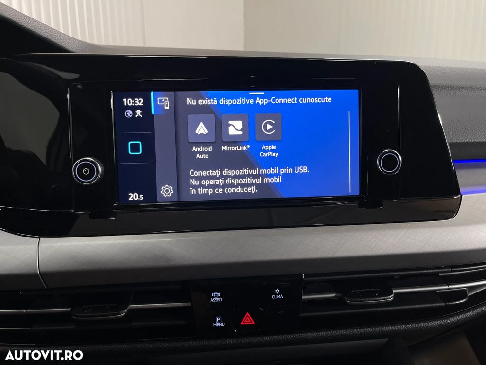 Volkswagen Golf 1.5 TSI ACT Life - 16