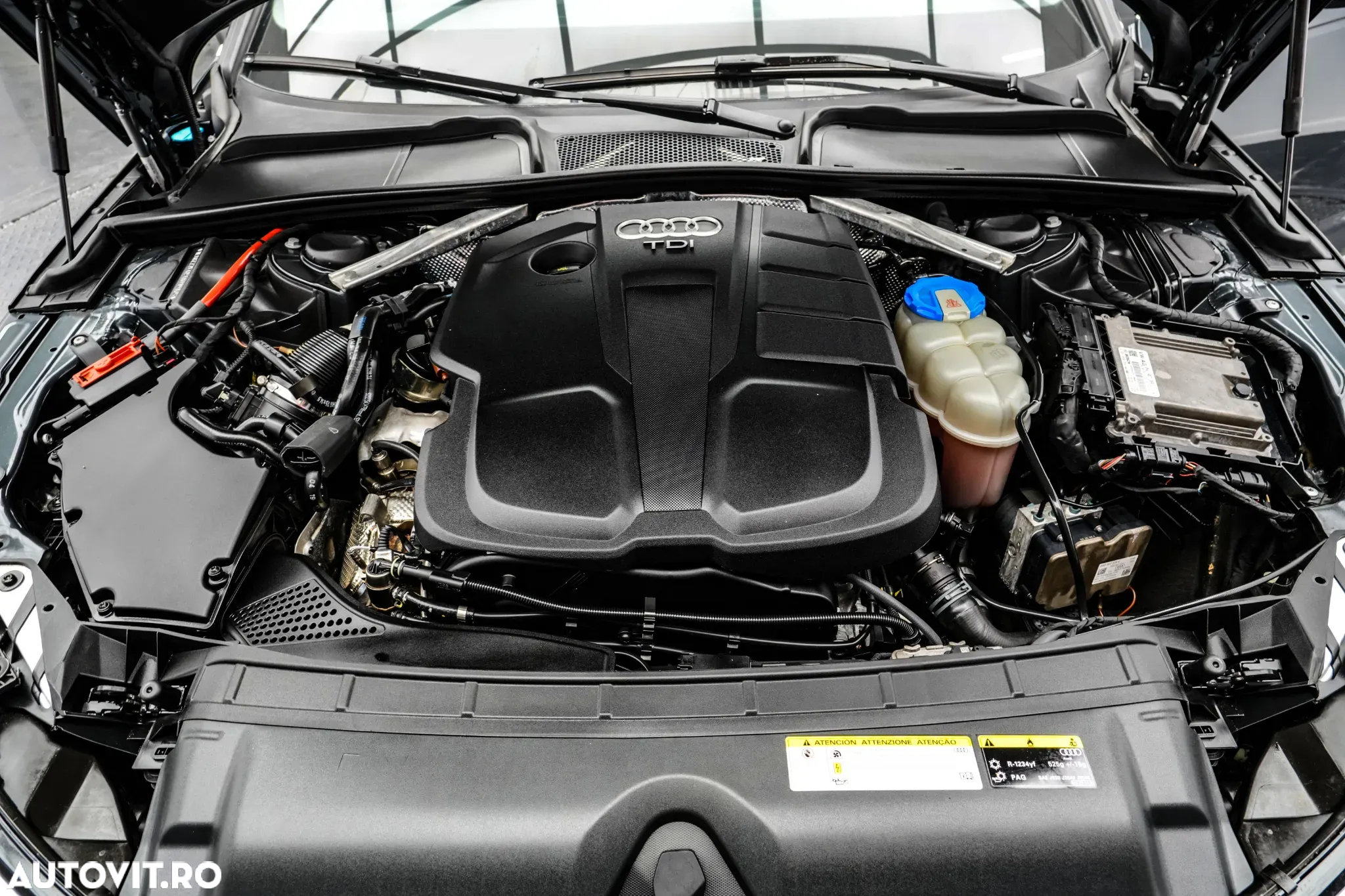 Audi A4 Avant 2.0 TDI ultra Sport - 32