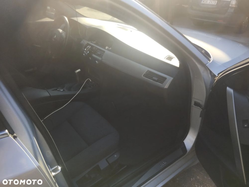 BMW Seria 5 520d - 11