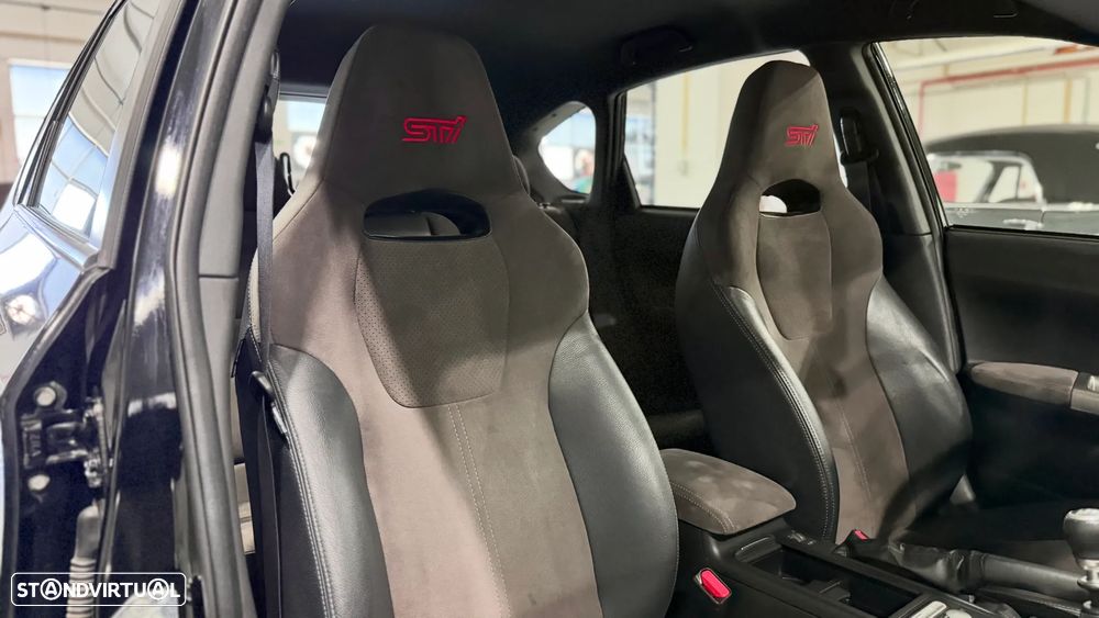 Subaru Impreza WRX STI - 13