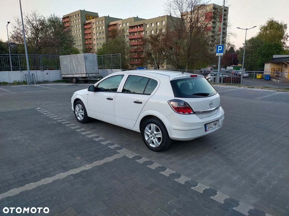 Opel Astra 1.3 CDTI Enjoy - 4