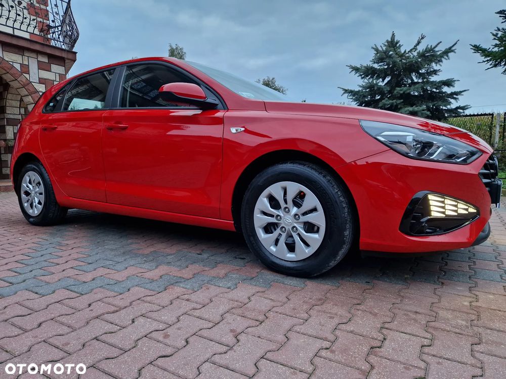 Hyundai i30 1.5 DPI Classic + - 12