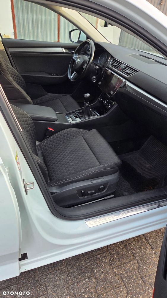 Skoda Superb - 17