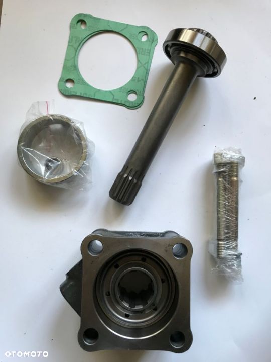 PRZYSTAWKA HYDRAULIKI ZF + WAŁEK - 1