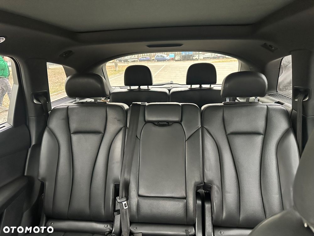 Audi Q7 - 11