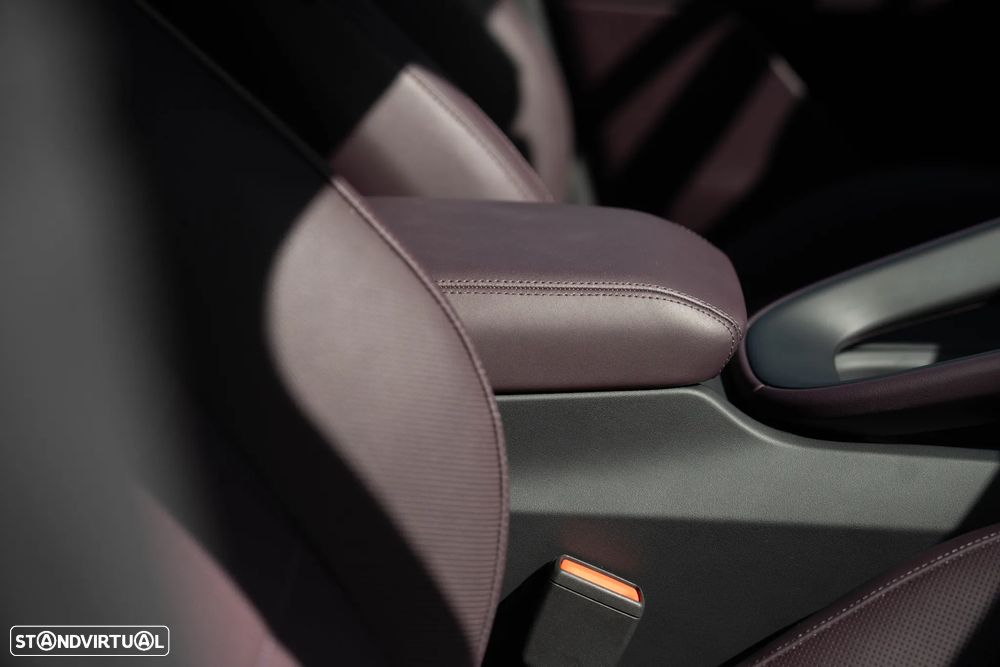 Porsche Macan Electric 4 - 36