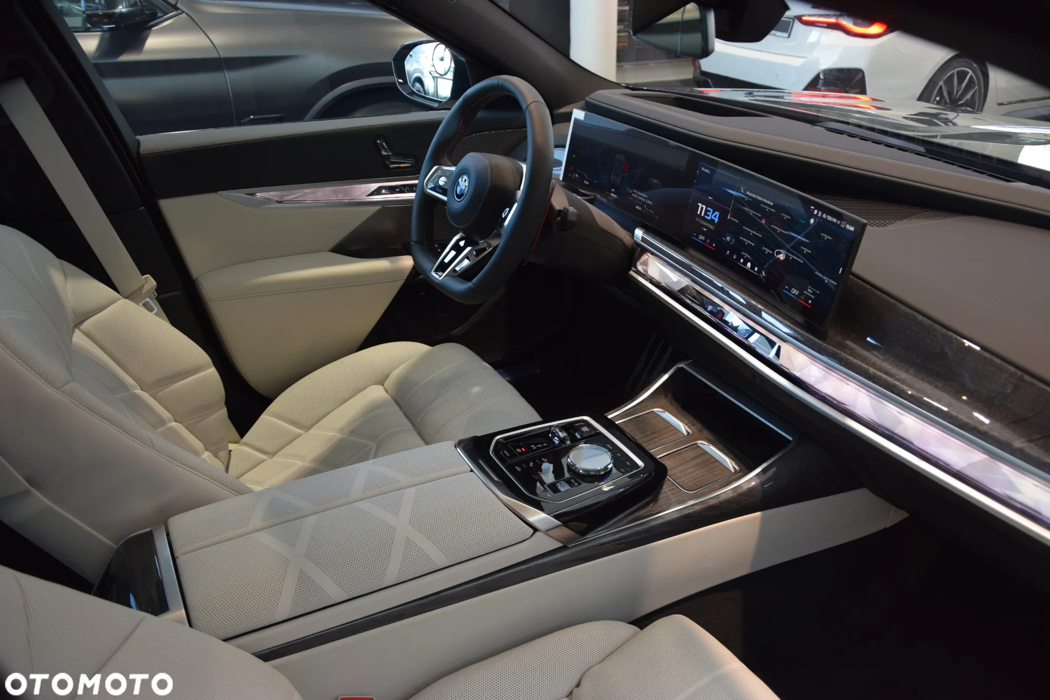 BMW Seria 7 - 18