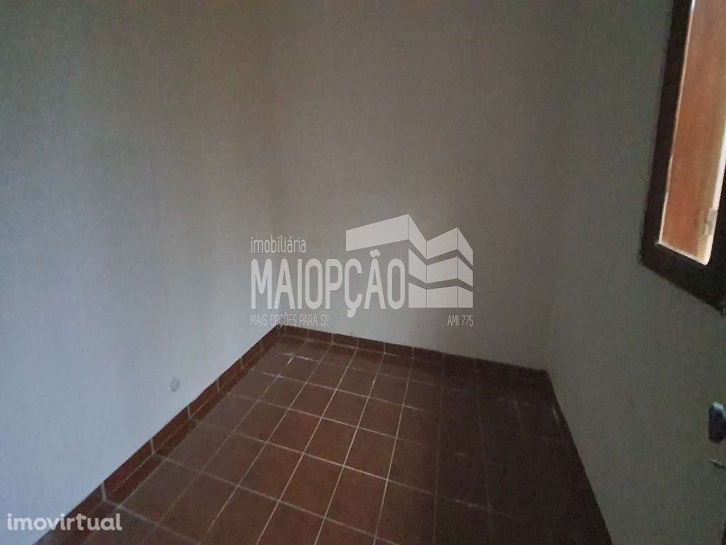 Moradia V3 Felgueiras - Torre de Moncorvo - Grande imagem: 3/15