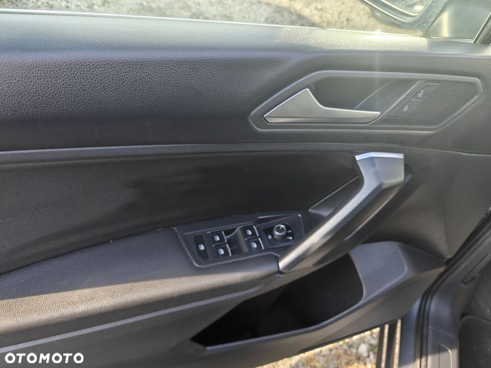 Volkswagen Tiguan - 20