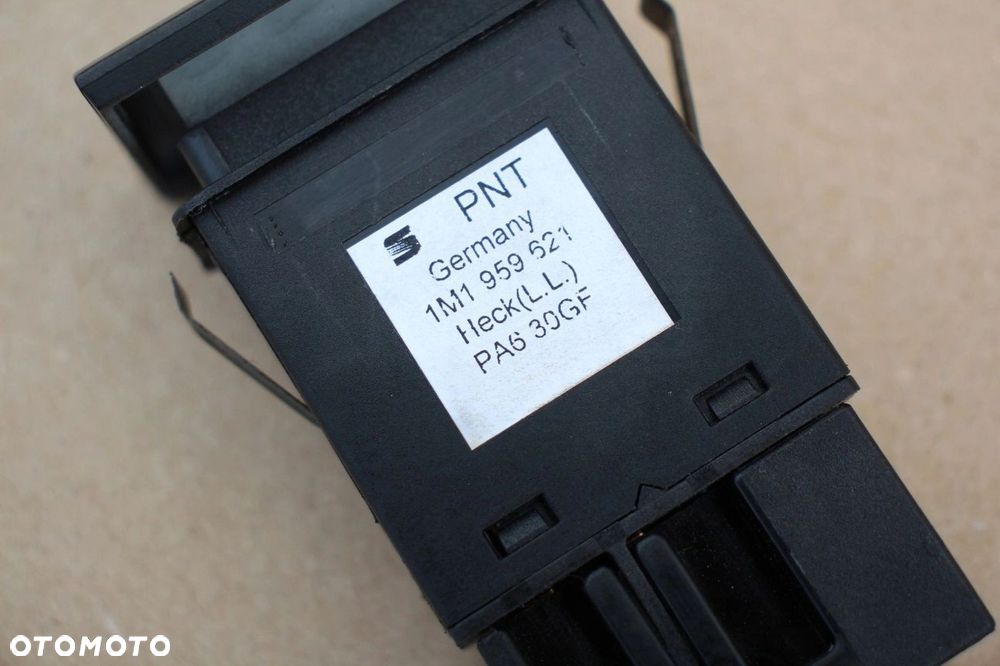 Przełącznik podgrzewania tylnej szyby SEAT Leon I Toledo II 1M1959621 - 3