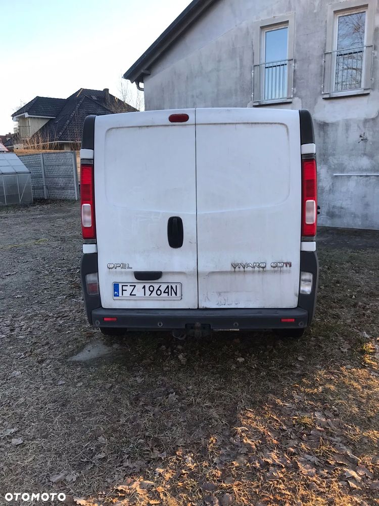 Opel Vivaro - 11